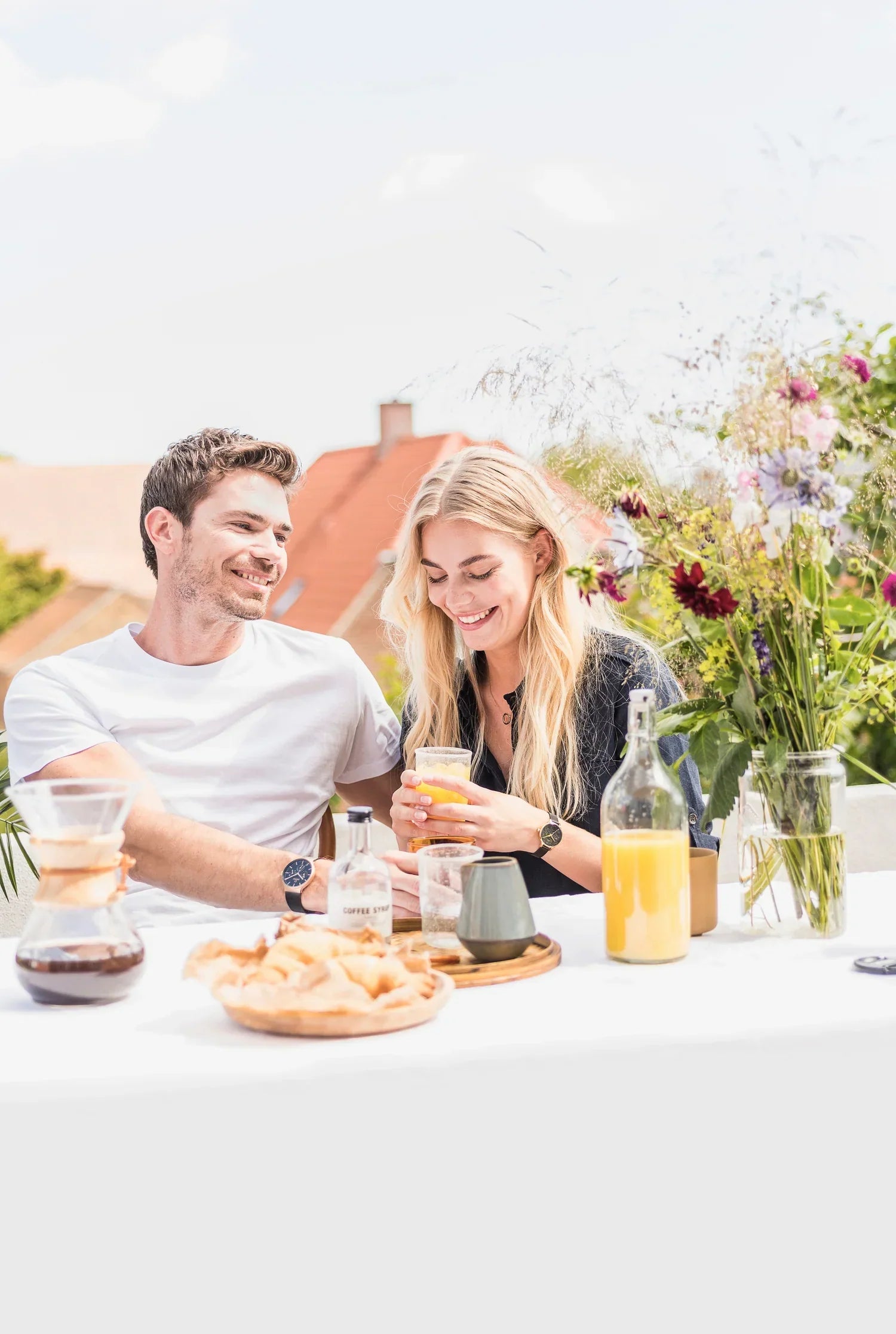 ROMANTIC DATE IDEAS WITH NO TECHNOLOGY FOR VALENTINE’S DAY 2026; ENJOY A NO-DISTRACTIONS DATE NIGHT